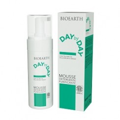 DAY BY DAY MOUSSE DETERGENTE PURIFICANTE 150 ML